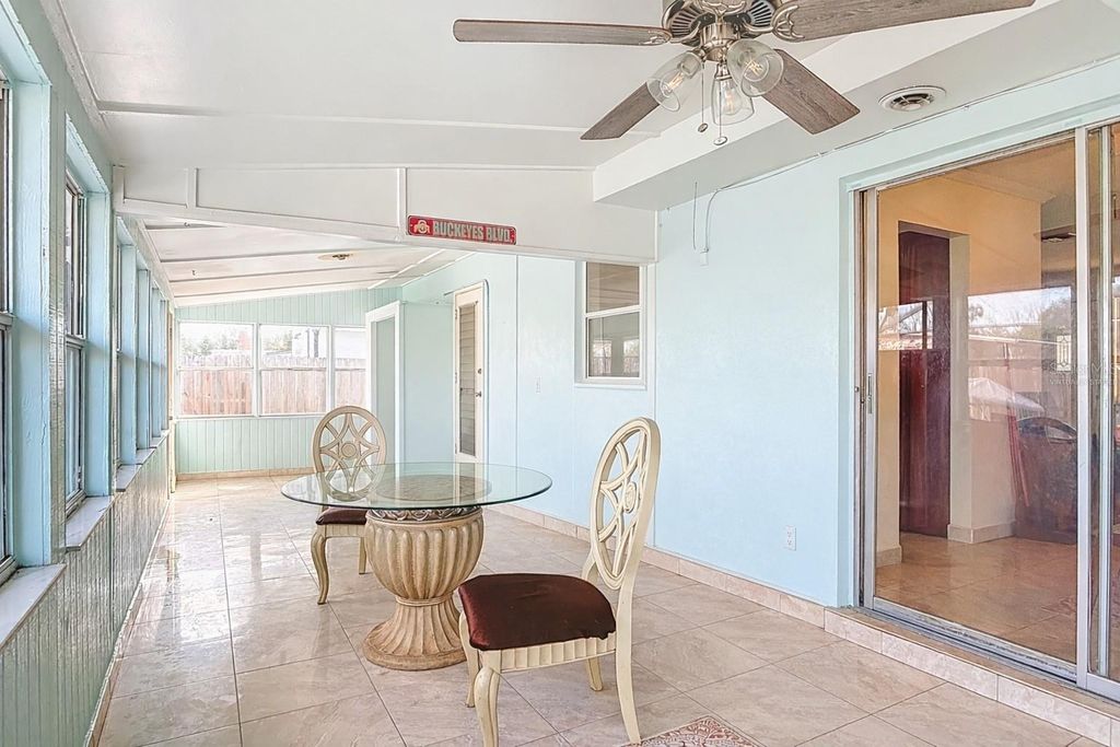 Image 20 of property listing at 1429 E LOMBARDY DRIVE, Deltona, FL 32725