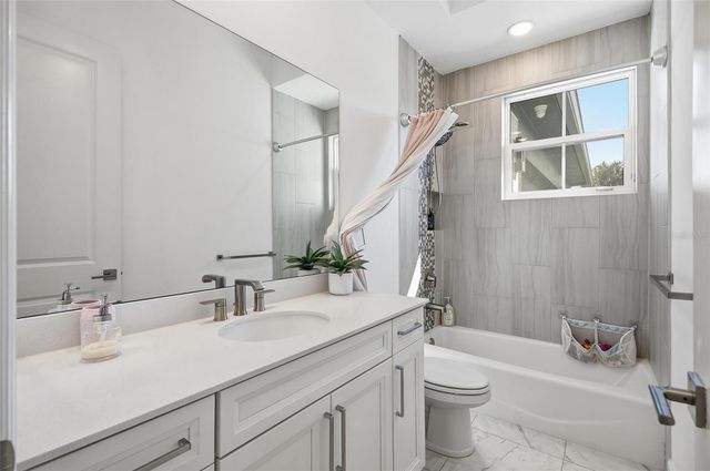 67 NEW LEATHERWOOD DRIVE, Palm Coast, FL 32137