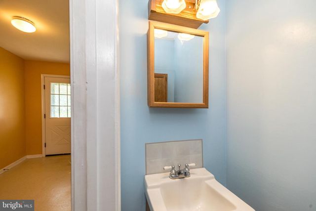 311 N LINE ST, Lansdale, PA 19446