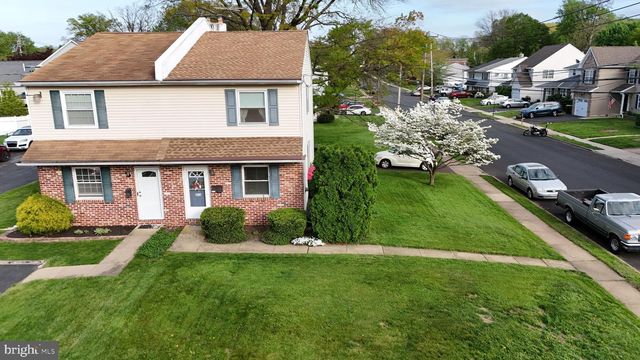 311 N LINE ST, Lansdale, PA 19446