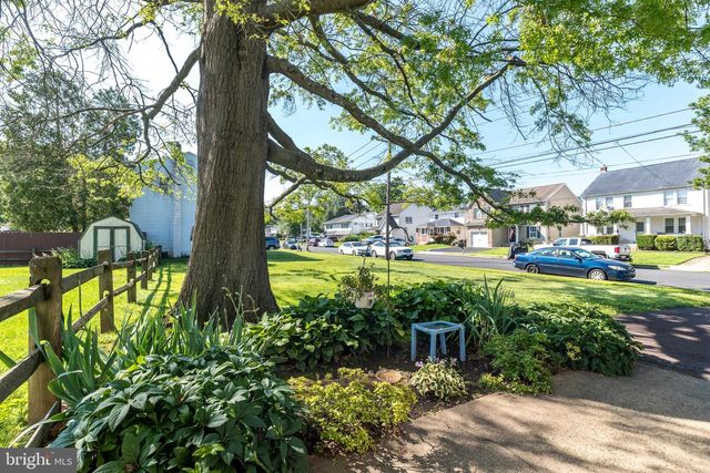 311 N LINE ST, Lansdale, PA 19446