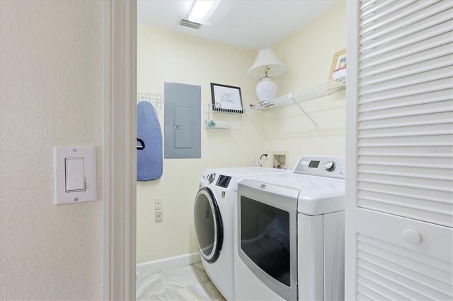 5435 CHANTECLAIRE 69, Sarasota, FL 34235