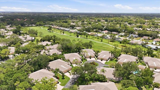 5435 CHANTECLAIRE 69, Sarasota, FL 34235