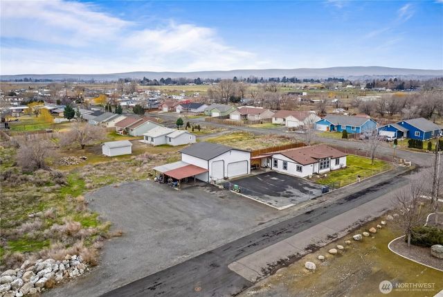 2211 W Sielaff Lane, Othello, WA 99344