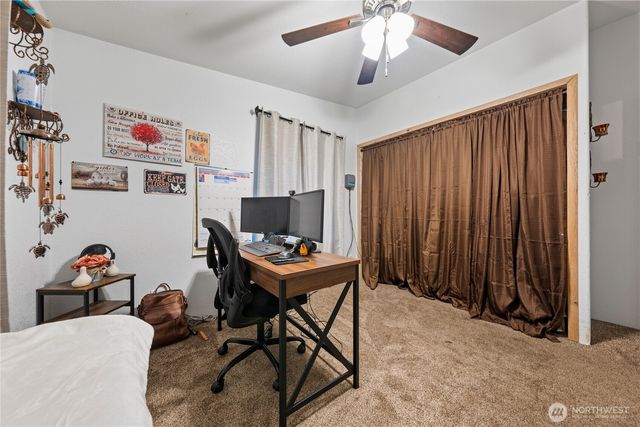 2211 W Sielaff Lane, Othello, WA 99344