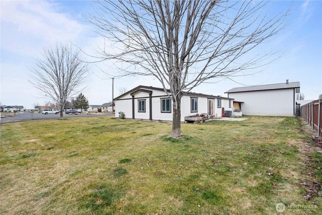 2211 W Sielaff Lane, Othello, WA 99344