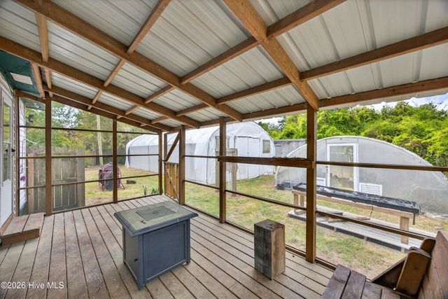 2240 W Lake Shore Drive, Wilmington, NC 28401