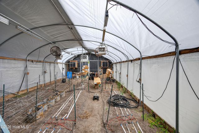 2240 W Lake Shore Drive, Wilmington, NC 28401