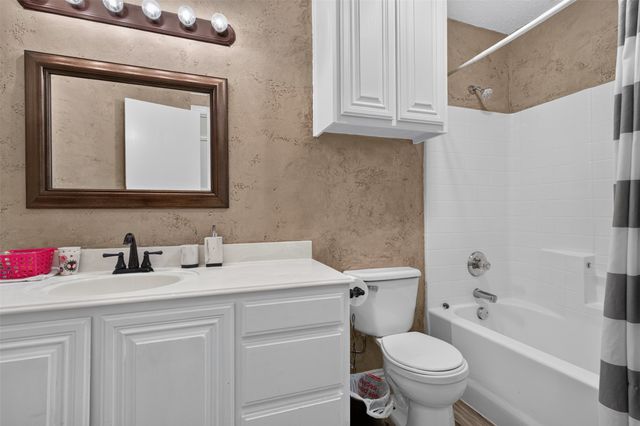 103 Post Oak Drive, Waxahachie, TX 75165