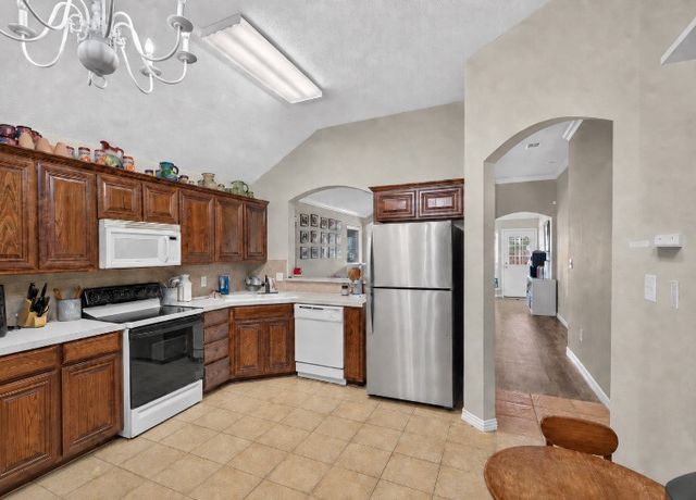 103 Post Oak Drive, Waxahachie, TX 75165