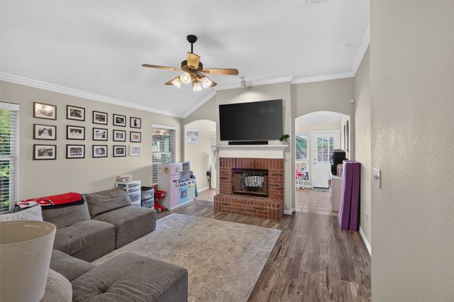 103 Post Oak Drive, Waxahachie, TX 75165