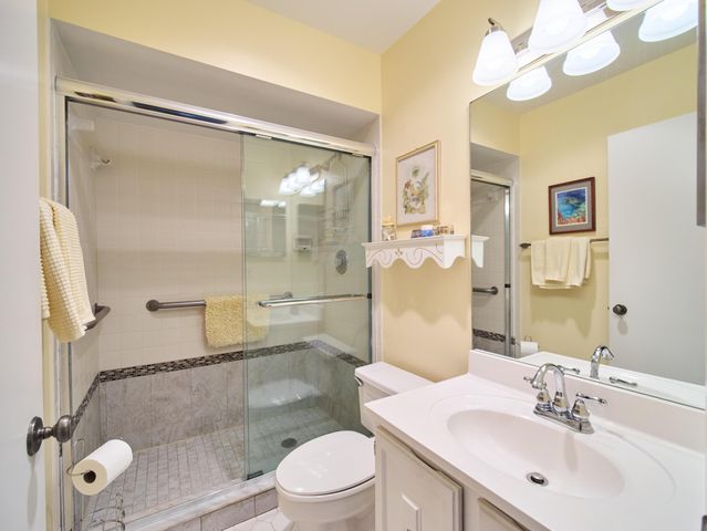 18369 SE Wood Haven Lane E, Jupiter, FL 33469