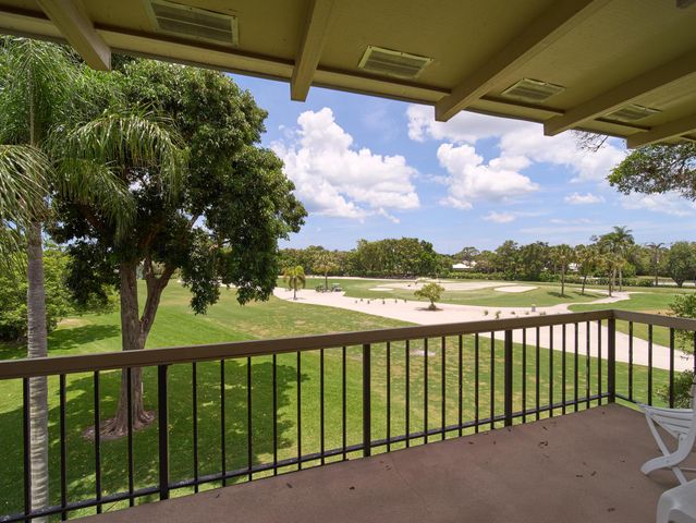 18369 SE Wood Haven Lane E, Jupiter, FL 33469