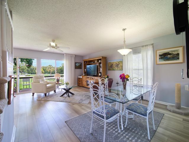 18369 SE Wood Haven Lane E, Jupiter, FL 33469