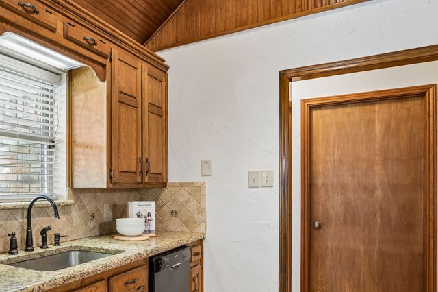 4300 Brookhollow Drive, Colleyville, TX 76034