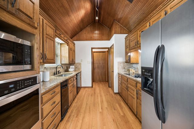 4300 Brookhollow Drive, Colleyville, TX 76034