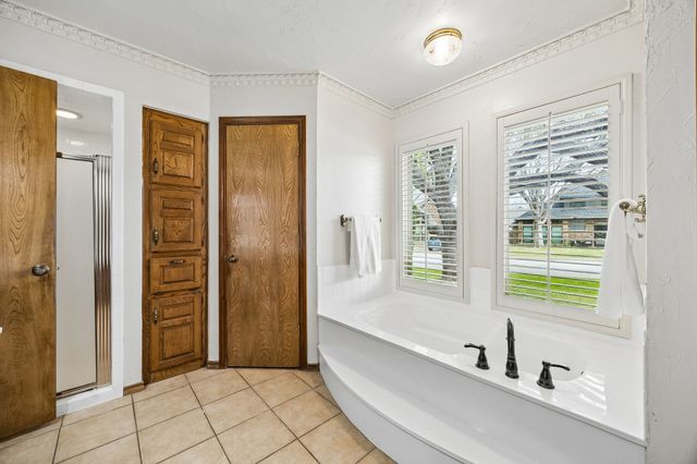 4300 Brookhollow Drive, Colleyville, TX 76034