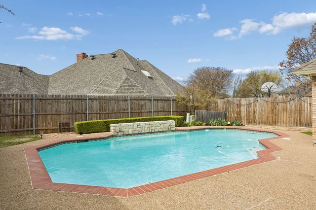 4300 Brookhollow Drive, Colleyville, TX 76034