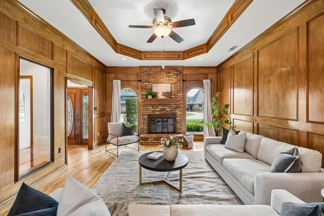 4300 Brookhollow Drive, Colleyville, TX 76034