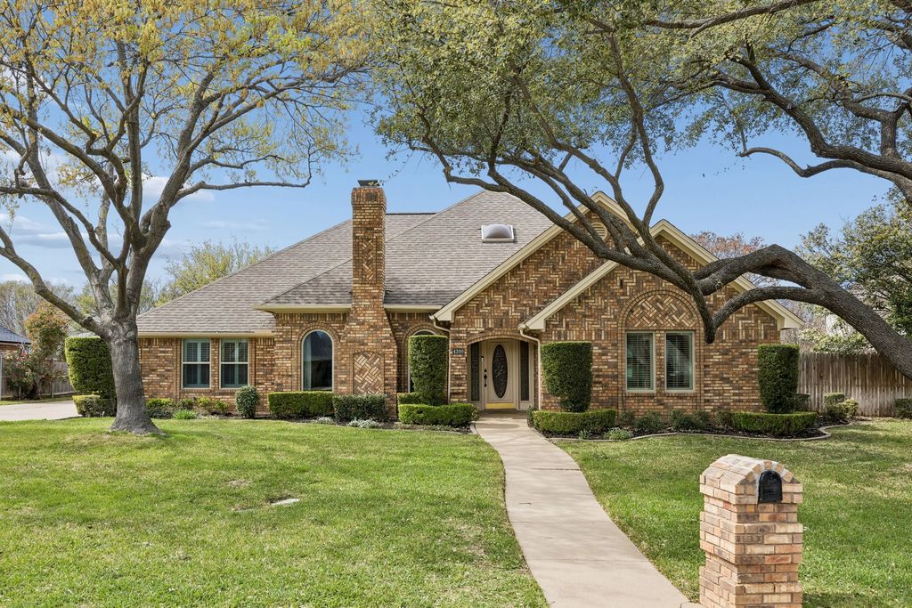 4300 Brookhollow Drive, Colleyville, TX 76034