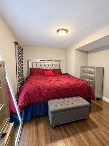 5244 S KING Drive GS, Chicago, IL 60615