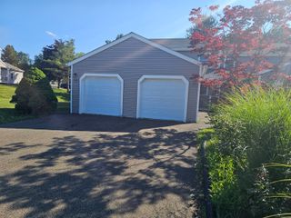 801 Long Hill Road APT C, Middletown, CT 06457