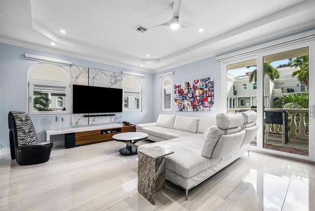 1792 Bay Drive 27, Pompano Beach, FL 33062