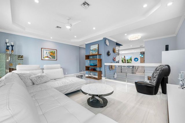 1792 Bay Drive 27, Pompano Beach, FL 33062