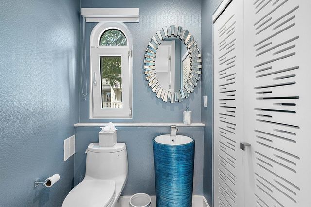 1792 Bay Drive 27, Pompano Beach, FL 33062