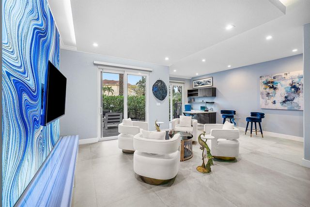 1792 Bay Drive 27, Pompano Beach, FL 33062