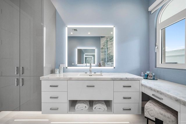 1792 Bay Drive 27, Pompano Beach, FL 33062