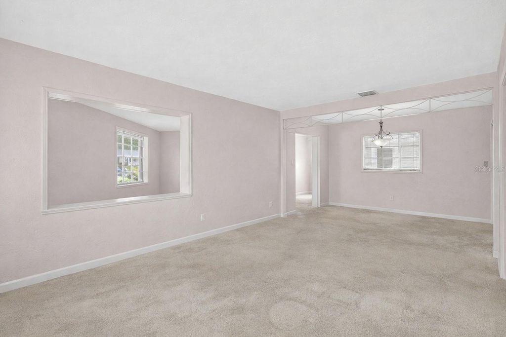 Image 13 of property listing at 821 WINTHROP PLACE, Orlando, FL 32803