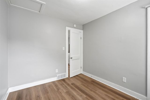 15334 Evergreen Avenue, Eastpointe, MI 48021