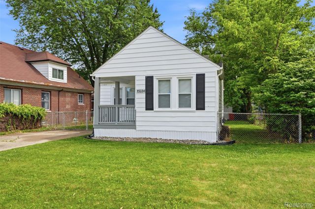 15334 Evergreen Avenue, Eastpointe, MI 48021