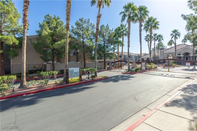 5055 West Hacienda Avenue 2017, Las Vegas, NV 89118