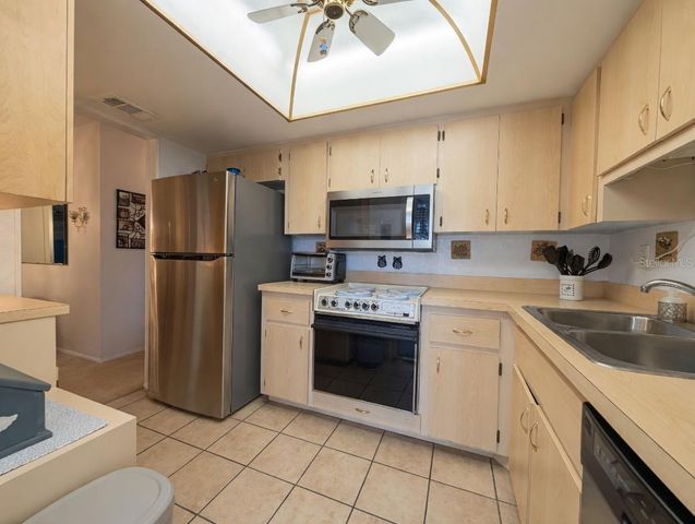 2225 ORANGE BLOSSOM LANE, Bradenton, FL 34207