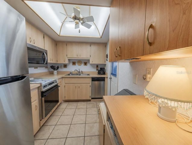 2225 ORANGE BLOSSOM LANE, Bradenton, FL 34207