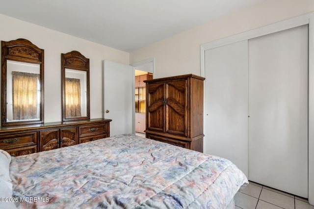 165 Old Post Road, Edison, NJ 08817
