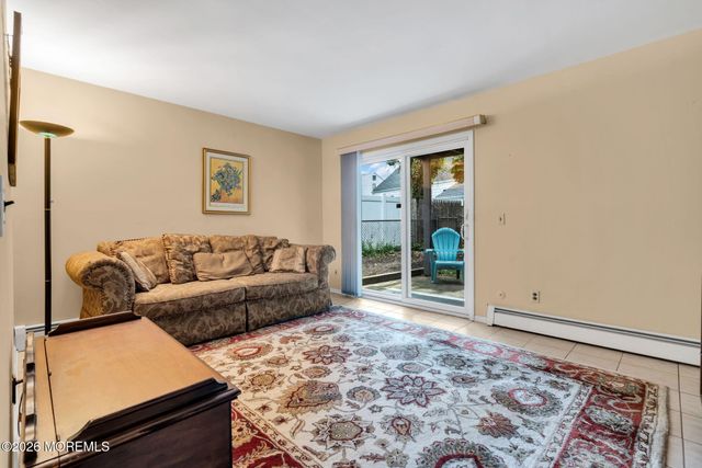 165 Old Post Road, Edison, NJ 08817