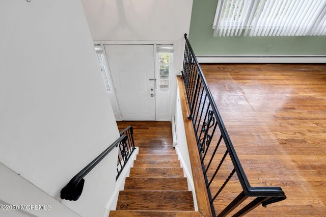 165 Old Post Road, Edison, NJ 08817