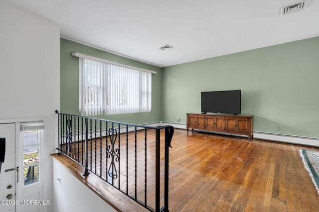 165 Old Post Road, Edison, NJ 08817