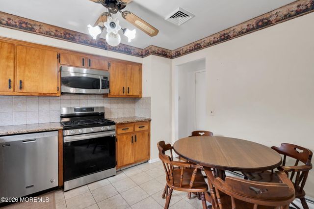 165 Old Post Road, Edison, NJ 08817