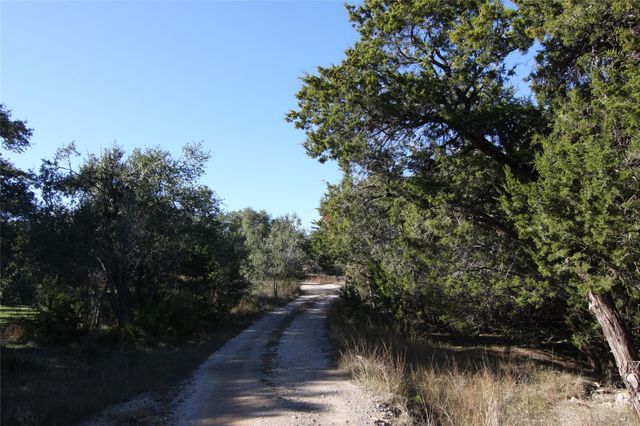 2030 Spring Valley DR, Dripping Springs, TX 78620