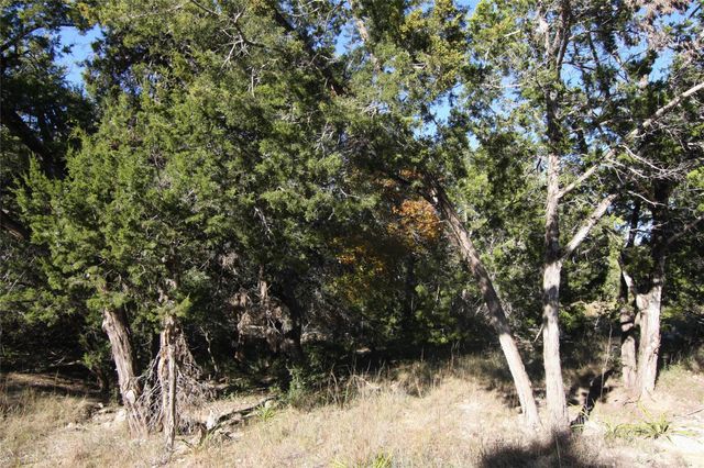 2030 Spring Valley DR, Dripping Springs, TX 78620