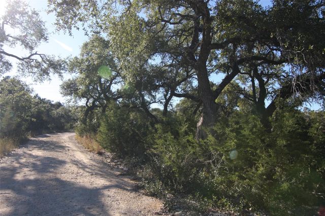 2030 Spring Valley DR, Dripping Springs, TX 78620