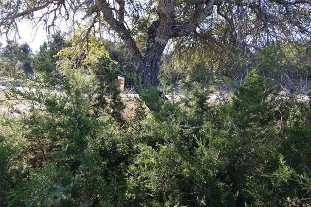 2030 Spring Valley DR, Dripping Springs, TX 78620