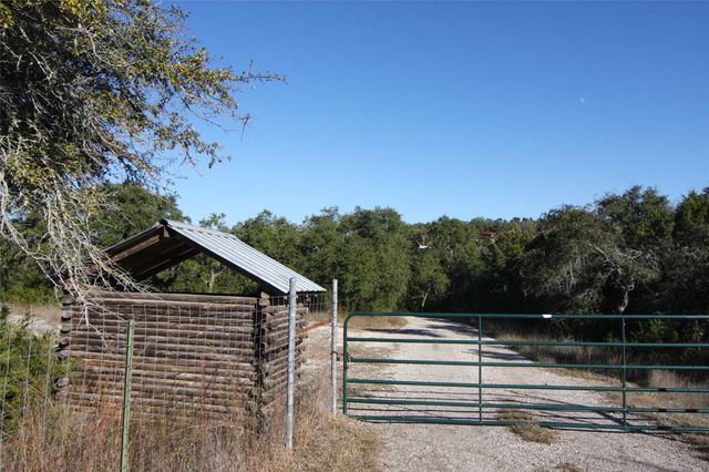 2030 Spring Valley DR, Dripping Springs, TX 78620