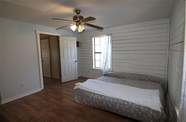 2030 Spring Valley DR, Dripping Springs, TX 78620