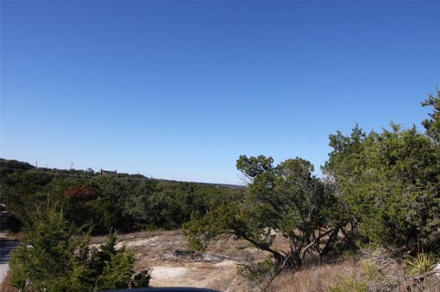 2030 Spring Valley DR, Dripping Springs, TX 78620