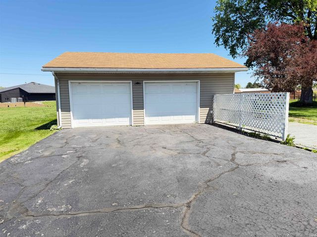 505 Albert Street, Valparaiso, IN 46383